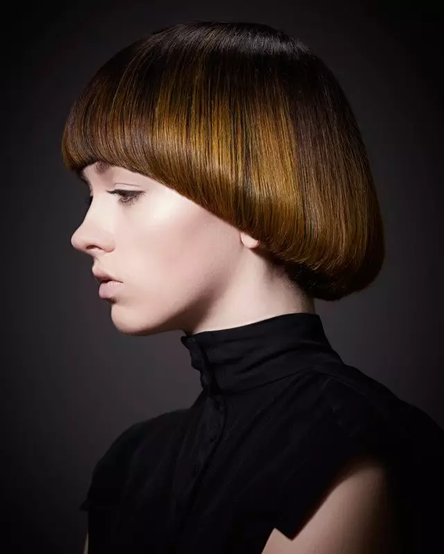 Սանրվածքի SEISSON միջին մազերի վրա (50 լուսանկար). Սարքավորումների առանձնահատկությունները, ավարտական ​​կանանց hairstyle, seeson սանրվածքը `միջնավոր երկարությամբ մազերով 5974_14