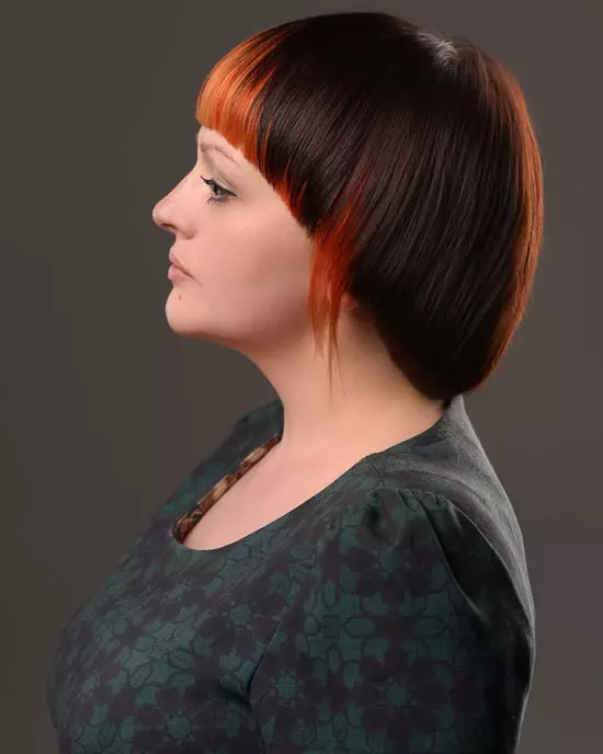 Սանրվածքի SEISSON միջին մազերի վրա (50 լուսանկար). Սարքավորումների առանձնահատկությունները, ավարտական ​​կանանց hairstyle, seeson սանրվածքը `միջնավոր երկարությամբ մազերով 5974_29