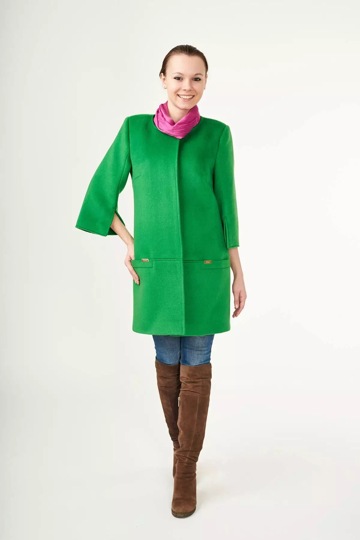 グリーンコート（122写真）を着用するもの：濃い緑、スカーフがフィット、バッグ、アクセサリー、英語の襟付きコート 601_117
