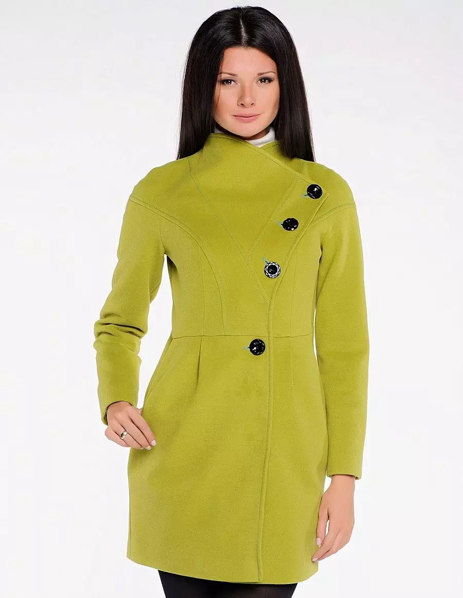 Qué llevar un abrigo verde (122 fotos): verde oscuro, qué bufanda se ajustará, bolsa, accesorios, abrigo con un collar de inglés 601_64