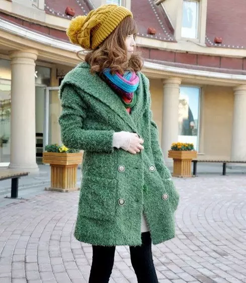 녹색 코트 (122 장의 사진)를 착용하는 것 : 진한 녹색, 어떤 스카프가 적합 할 것, 가방, 부속품, 영어 칼라가있는 코트 601_90