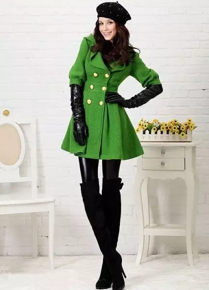 녹색 코트 (122 장의 사진)를 착용하는 것 : 진한 녹색, 어떤 스카프가 적합 할 것, 가방, 부속품, 영어 칼라가있는 코트 601_98