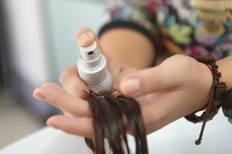 HAIR Styling sprej: Nejlepší profesionální sůl a lakové spreje, suchý sprej vosk pro objem kořene 6057_3