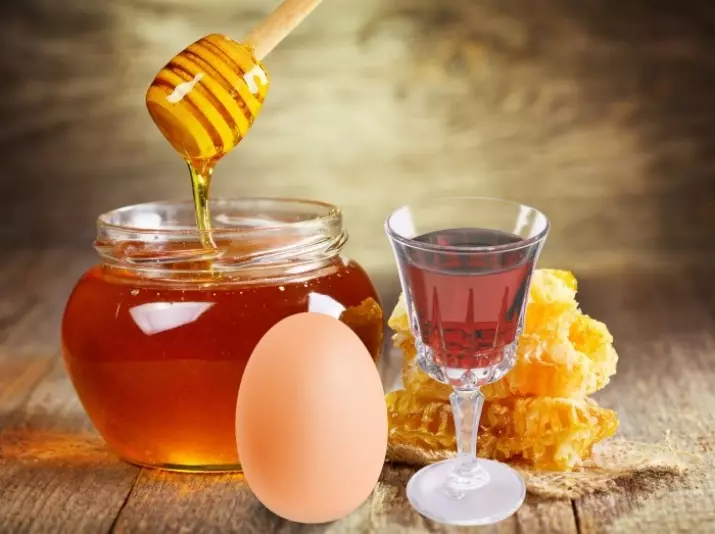 आंबट मलई पासून केस मास्क: घरी अंडी आणि मध सह मास्क कसे करावे, फायदे आणि पौष्टिक गुणधर्म कमकुवत केस, पुनरावलोकने 6084_17