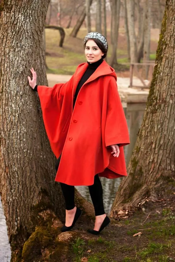 빨간 코트 (77 장의 사진)를 착용 할 것 : 짧은, 새장, 스카프, 빨간 코트가있는 이미지, 모자, 트렌디 한 2021 608_43