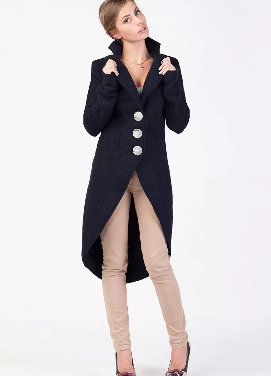 Áo khoác nữ drap (112 ảnh): kích thước lớn, cách rửa, với lông, đen, trùm đầu, với một chiếc áo khoác từ tấm treo 610_107