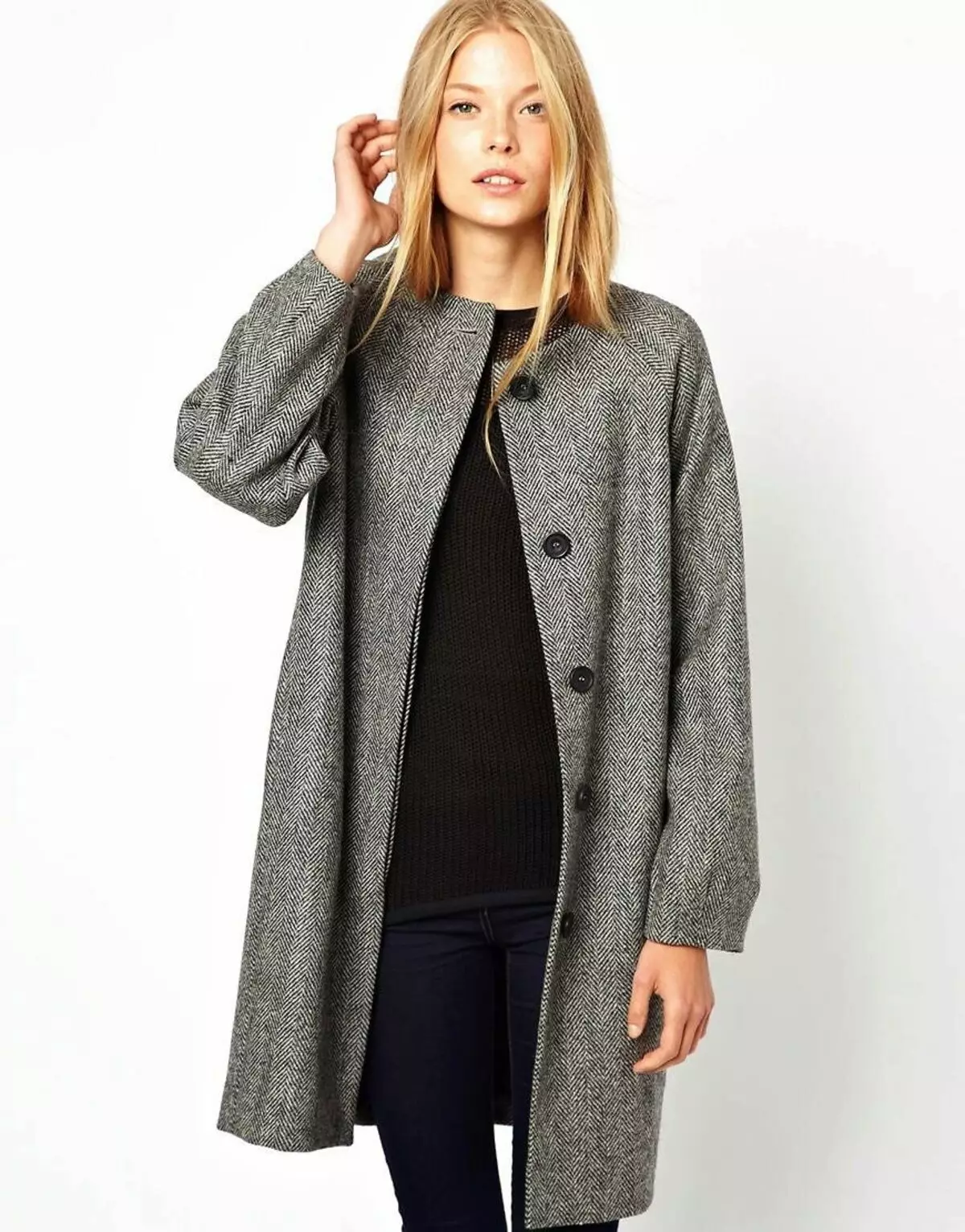 여성 드랩 코트 (112 사진) : 대형 크기, 모피, 검정, 후드, 드레이프에서 코트를 착용 한 것과 함께 씻는 방법 610_35