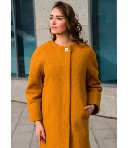 여성 드랩 코트 (112 사진) : 대형 크기, 모피, 검정, 후드, 드레이프에서 코트를 착용 한 것과 함께 씻는 방법 610_60
