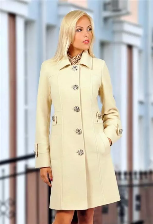 Жіноче драпове пальто (112 фото): великих розмірів, як випрати, з хутром, чорне, з капюшоном, з чим носити пальто з драпу 610_79