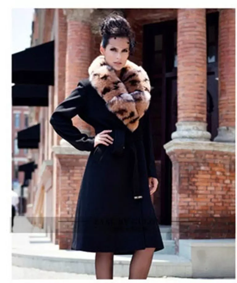 Abrigo negro femenino (172 fotos): largo, corto, con capucha, blanco y negro, recto, mangas de cuero, ajuste, cuero 611_101