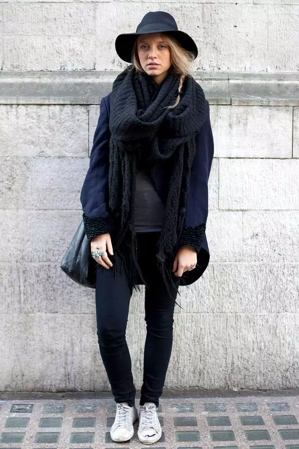 女性黑色外套（172張照片）：長，短，連帽，黑色和白色，直，皮革套，適合，皮革 611_140