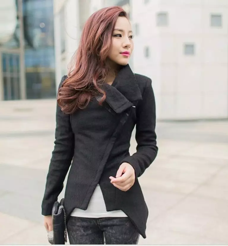 Wanita Black Coat (172 Foto): Long, Short, Hooded, Hitam dan Putih, Lurus, Lengan Kulit, Fit, Leather 611_54