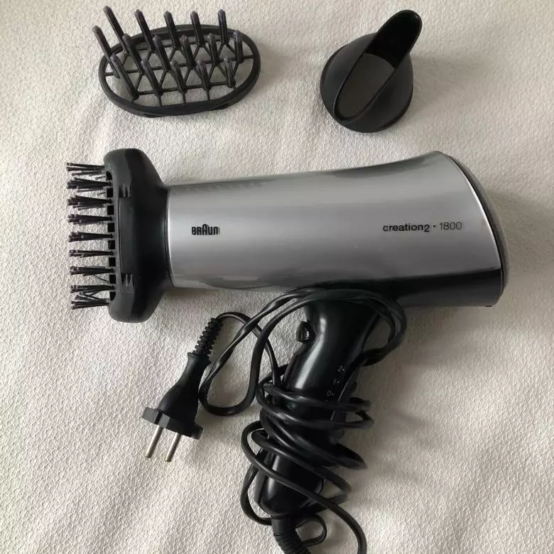 Pa Hairdryer sy'n dda? Graddio gwallt gwallt gwallt 2021. Pa fath o gwmni sy'n well i'w ddewis? Modelau gorau i'w defnyddio gartref. Adolygu Adolygiadau 6174_20