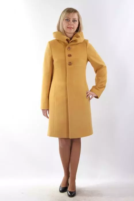 Беттік пальто (103 фото пальто): Пенза зауытындағы шолулар мен шасси 617_48