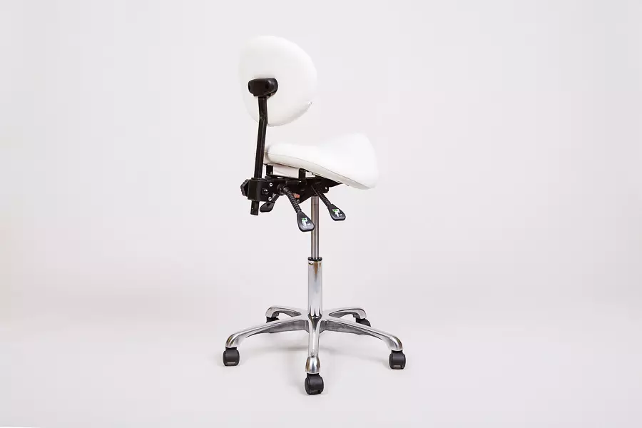 Καρέκλες μανικιούρ: Επιλέξτε για μοντέλα Manicure πελάτες και Masters σε τροχούς 6201_8