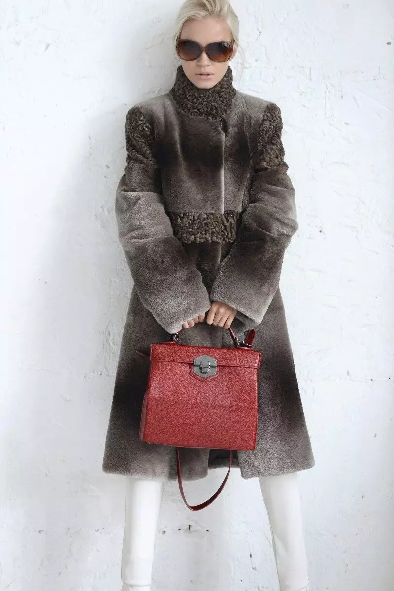 Пальто зі штучного хутра (78 фото): з каракулю, з капюшоном, плюшеве, жіночі моделі пальто 621_62