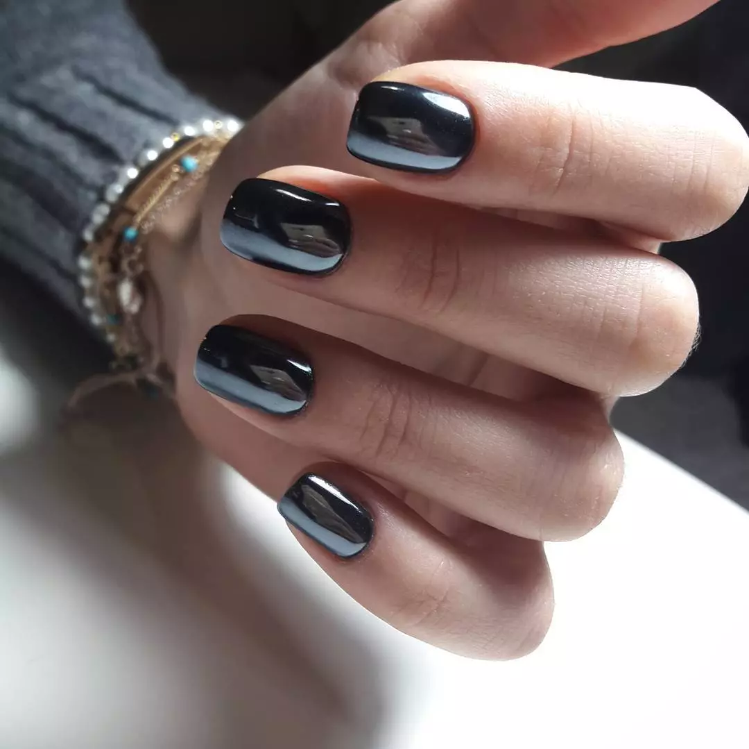 manicure Glossy (31 photos): Select nail polish. Çawa serî a bagerê de? 6227_3