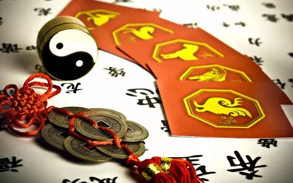 Manicure op Feng Shui (55 foto's): Wat vingers wys na liefde en geld te trek? Idees vir spyker ontwerp 6238_2