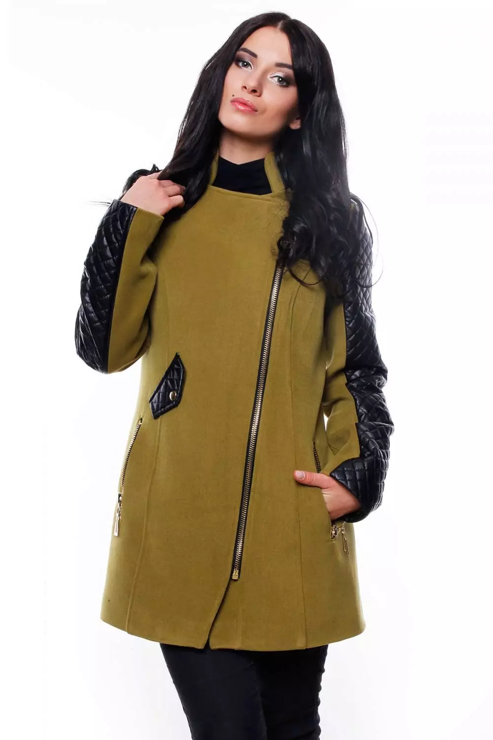Abrigo femenino de la primavera 2021 (356 fotos): desde los fabricantes, modelos, estilos y estilos rusos, acolchados, cortos, amortiguación, cuero 623_141