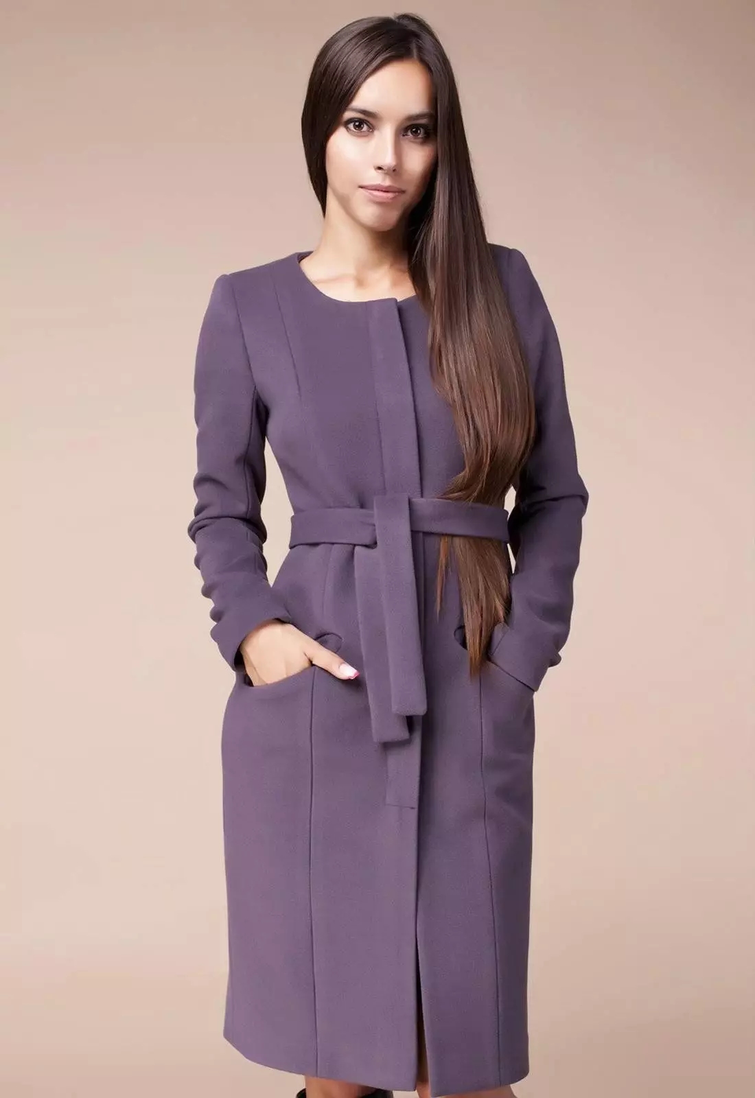 Жіночі пальто весна 2021 (356 фото): від російських виробників, моделі, стилі і фасони, стьобані, короткі, драпові, шкіряні 623_180
