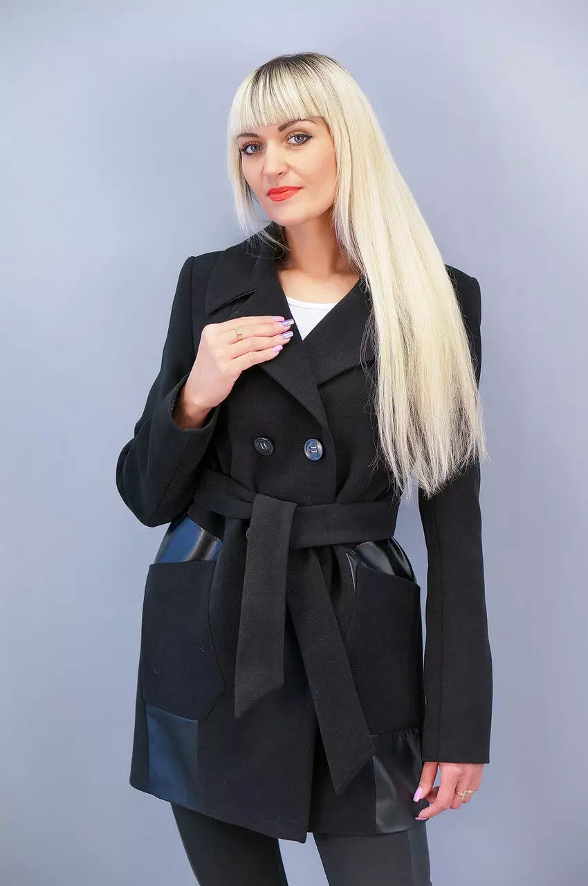 Žena kabát jaro 2021 (356 fotek): od ruských výrobců, modelů, stylů a stylů, prošívaných, krátkých, tlumení, kůže 623_212