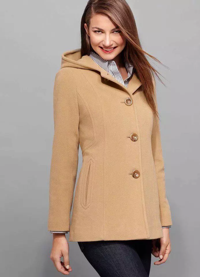Женски палто Spring 2021 (356 снимки): от руски производители, модели, стилове и стилове, ватирани, къси, амортисьор, кожа 623_85