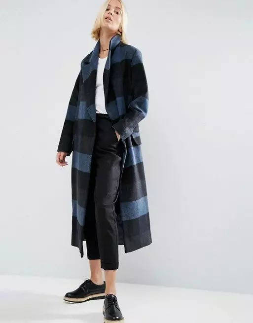 Демісезонні жіночі пальта (322 фото): пальто московських фабрик, моделі 2021-2021, для жінок після 50 років, молодіжні 624_182