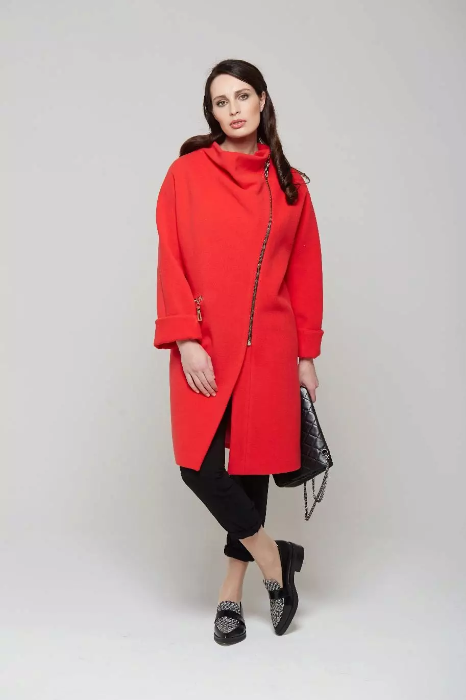 Демісезонні жіночі пальта (322 фото): пальто московських фабрик, моделі 2021-2021, для жінок після 50 років, молодіжні 624_243