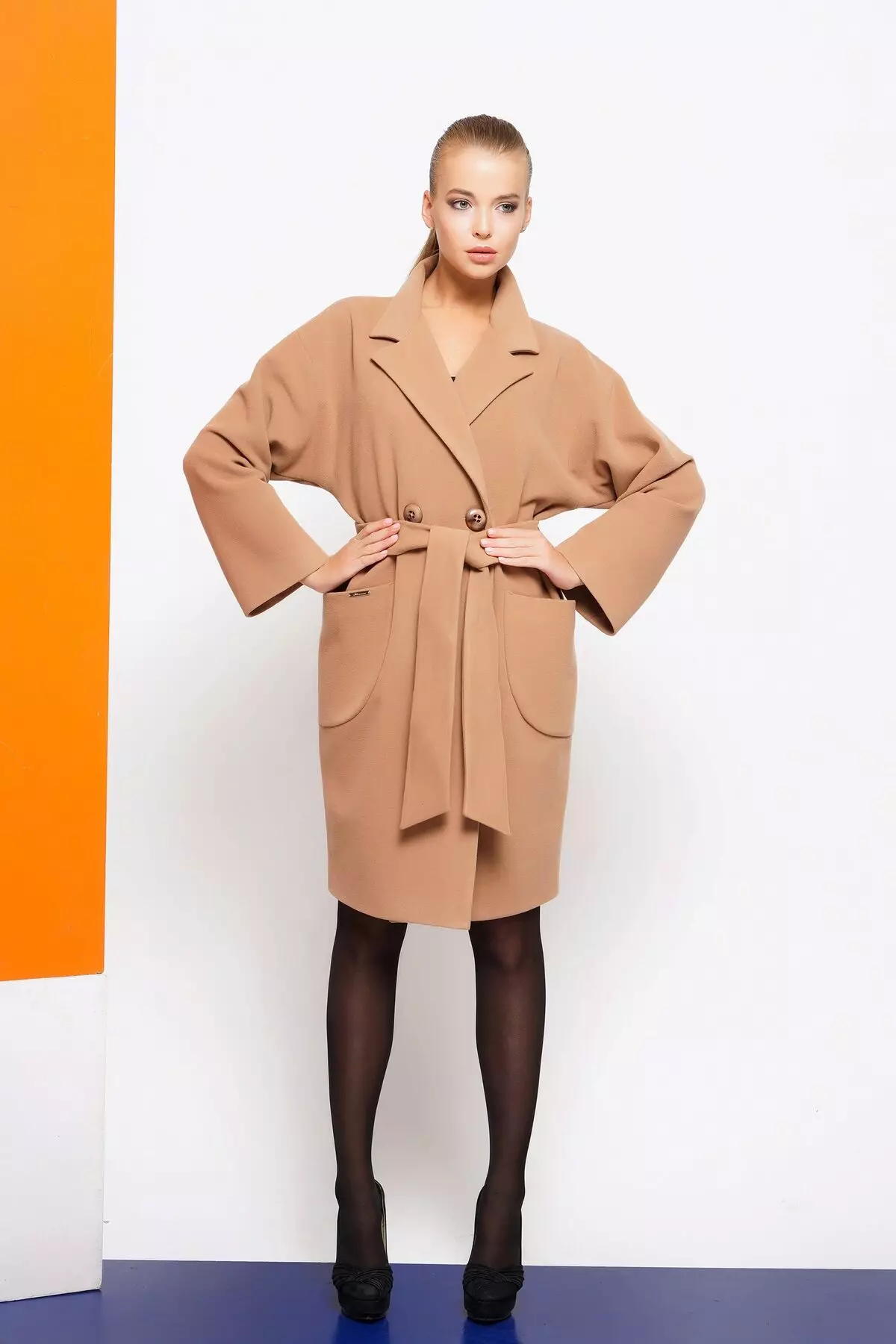Демісезонні жіночі пальта (322 фото): пальто московських фабрик, моделі 2021-2021, для жінок після 50 років, молодіжні 624_247