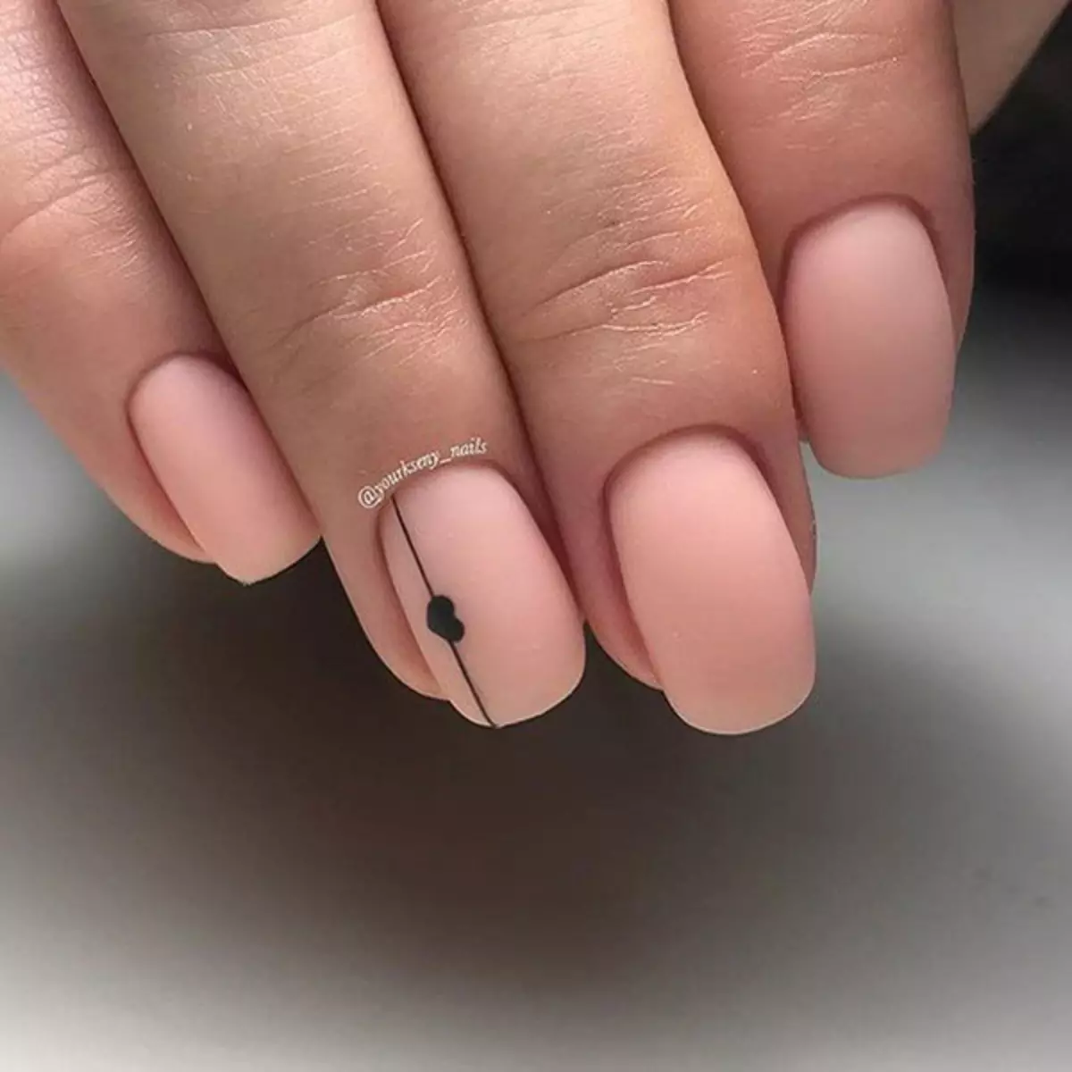 Маникюр дизайн ногтей квадрат короткие ногти