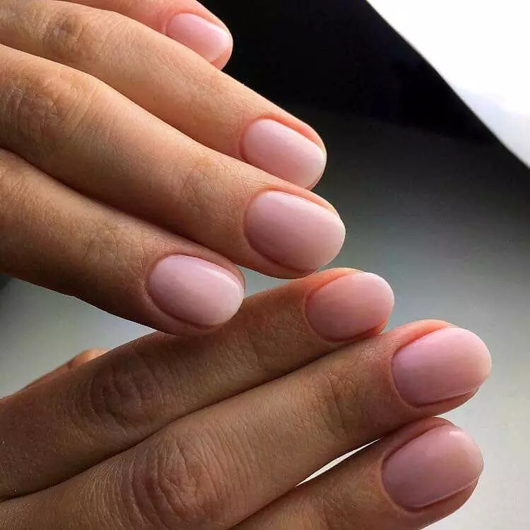 Translucent manicure (53 photos): selection of nail polish colors. Interesting design options 6270_19