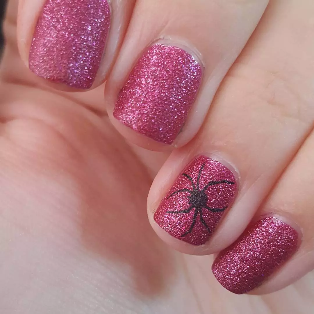 Manicure met insecten (31 foto's): Nagelontwerpideeën, Stylisten Tips 6275_18