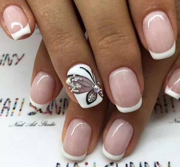 Manicure oo leh cayayaanka (31 sawir): fikradaha nashqadeynta ciddiyaha, talooyinka stylists 6275_29