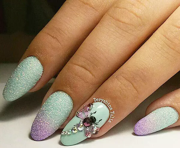 Maniküre mit Insekten (31 Fotos): Nageldesign-Ideen, Stylisten Tipps 6275_31