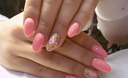 Beautiful nail design (130 photos): novelties and ideas of bright drawings on the nails. How to make a manicure at home? 6279_23