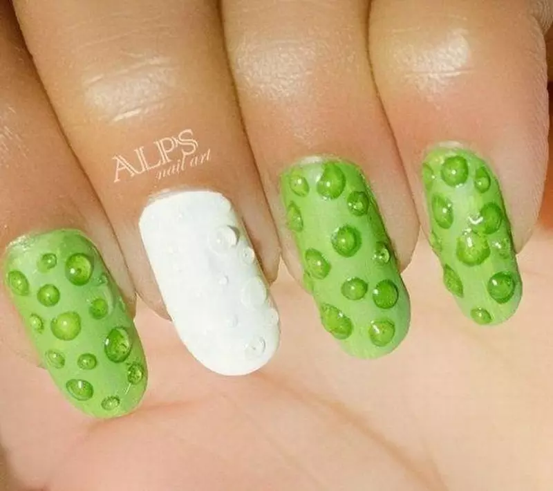 Manicura volumétrica (63 fotos): diseño de uñas con efecto 3D, aplicación de reptiles y otros dibujos 6280_10