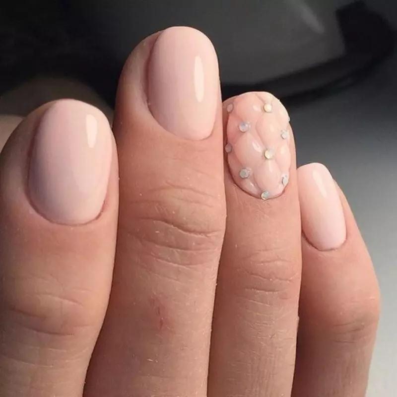 manicure ngokomthamo (iifoto 63): uyilo Nail ukususela 3D, isirhubuluzi isicelo kunye nezinye imizobo 6280_38