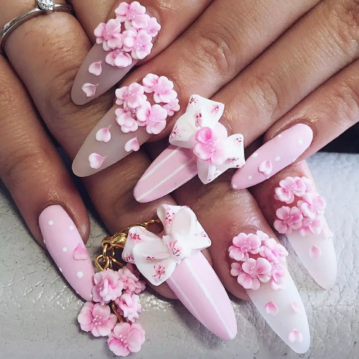 3d nails. Лепка на ногтях. Шикарные ногти. Красивый маникюр. Маникюр с лепкой.