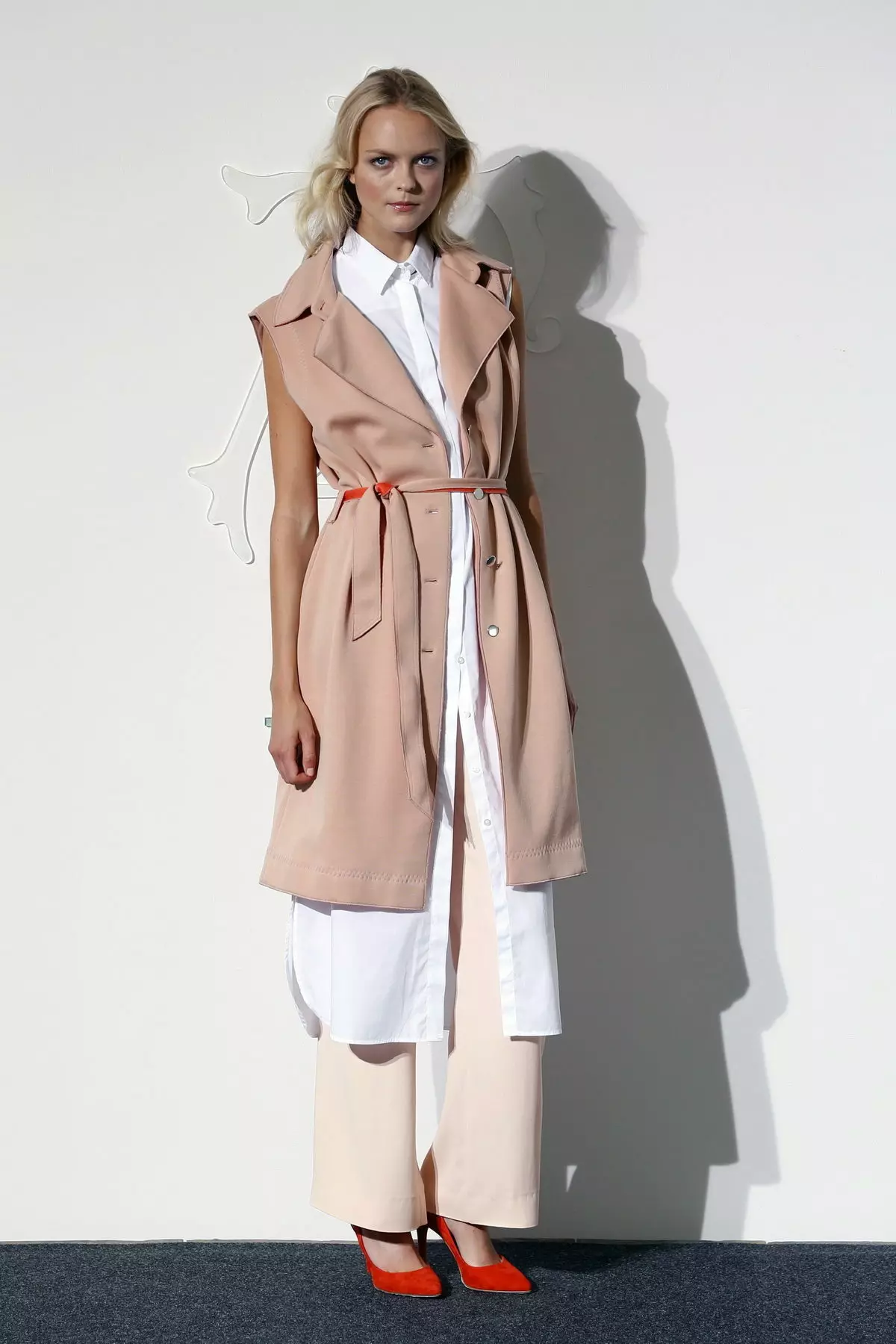 Módní letní kabát 2021 (148 fotografií): Jacquard, lehké, stylové ženské modely 2021, bavlna a len, ve stylu Boho, bez límce 629_118