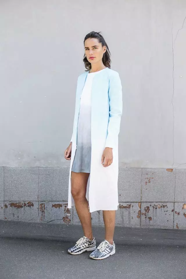 Áo khoác mùa hè thời trang 2021 (148 ảnh): Jacquard, ánh sáng, mô hình nữ sành điệu 2021, Cotton và lanh, theo phong cách boho, không có cổ áo 629_125