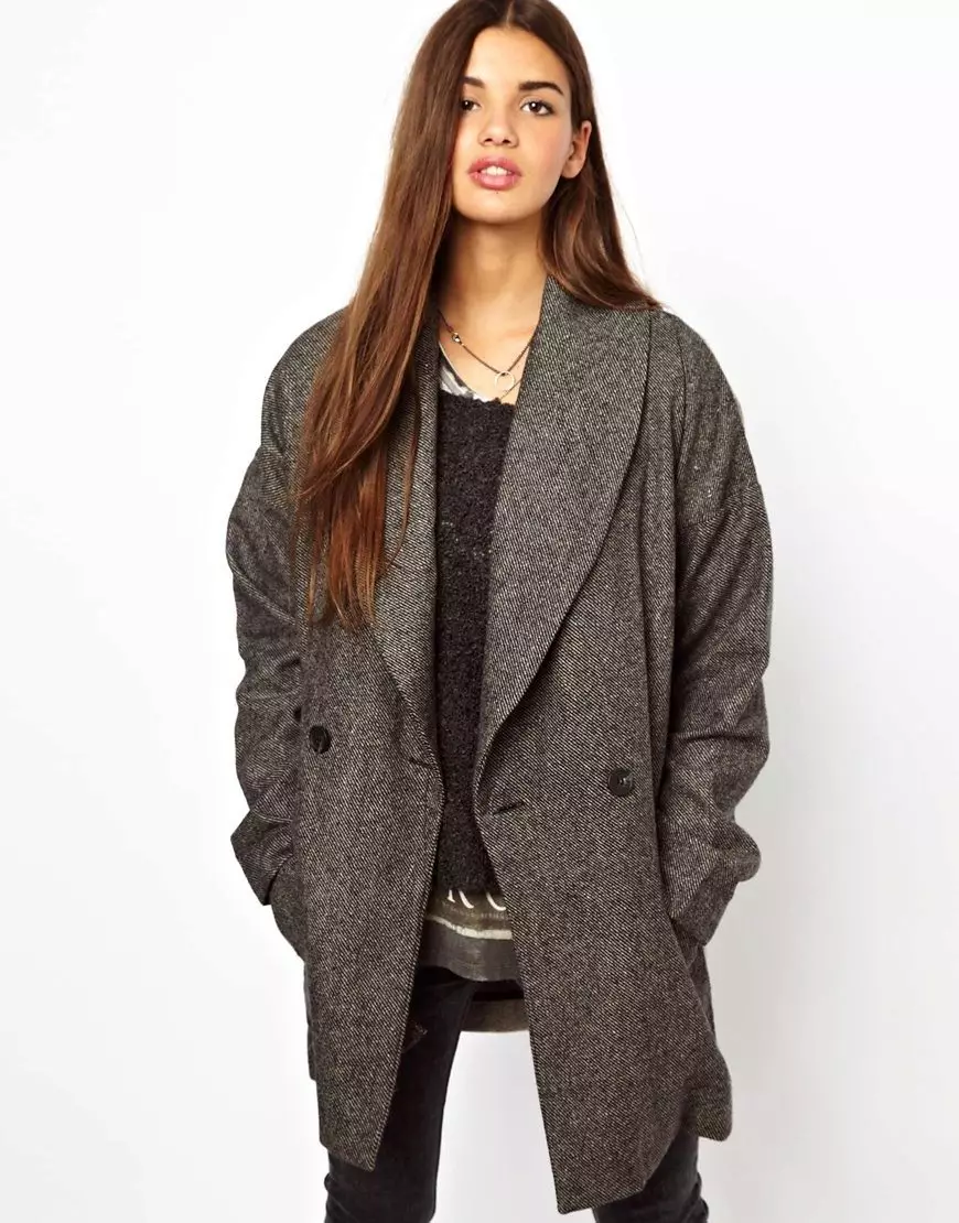 Cappotto d'oltremare (111 foto): cosa indossare cappotti di oversize tagliati gratuiti, modelli 2021, in una gabbia, in lana, grigio, cioè 630_17