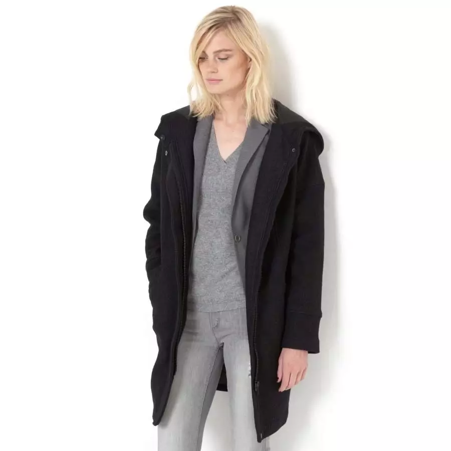 Overseas палто (111 снимки): Какво да се носят палта на безплатни материали Oversize, модели 2021, в клетка, вълнени, сиво, което е 630_44