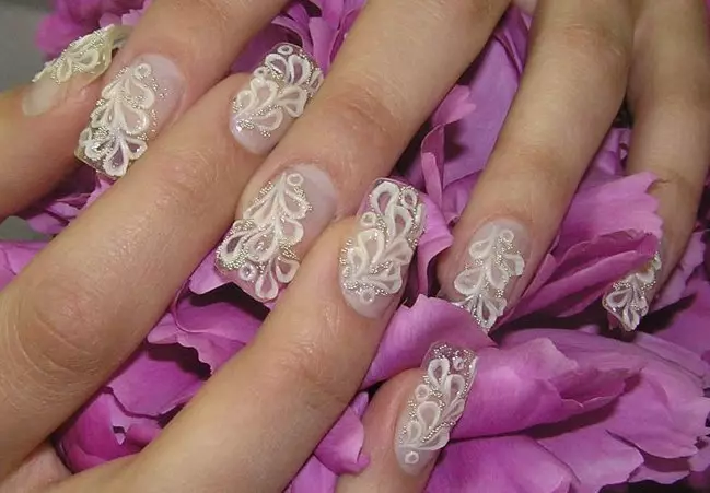 Impresionirajte na nokte (90 fotografija): Dizajn vjenčanog manikura, korak-po-korak modeliranje cvijeća i leptira akril gel 3D na oštrim noktima 6327_40