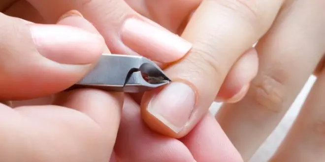 Nálepky na nechty (81 fotografií): Manicure dizajn nápady, ako preložiť 3D samolepky doma? Ako aplikovať termálne bloky na nechty? 6334_48