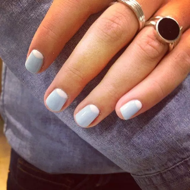 Manicure modesto (35 fotos): Como fazer um desenho absurdo de unhas? 6349_29