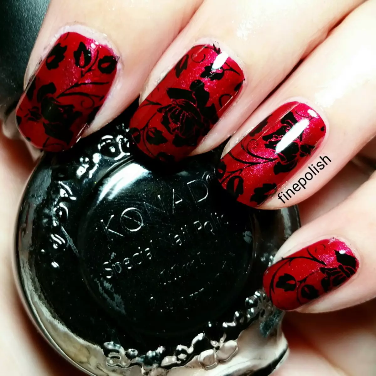 Gothic Manicure (40 myndir): Lögun af hönnun neglur í stíl er tilbúið 6351_11