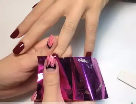 Manicure gótico (40 fotos): Características do design de unhas em estilo está pronto 6351_39