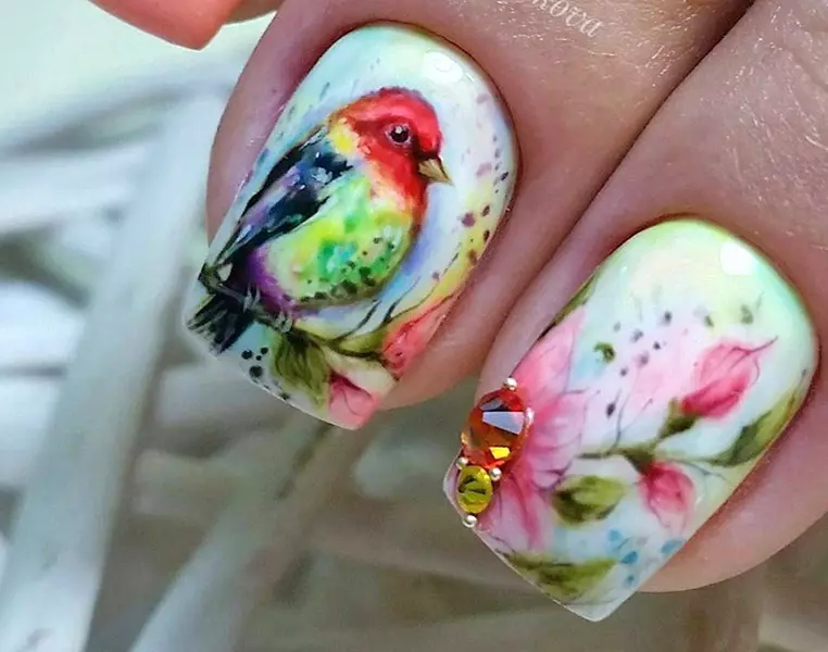 Manicure lucu (63 foto): Penciptaan desain kuku feminin dengan gambar 6356_26