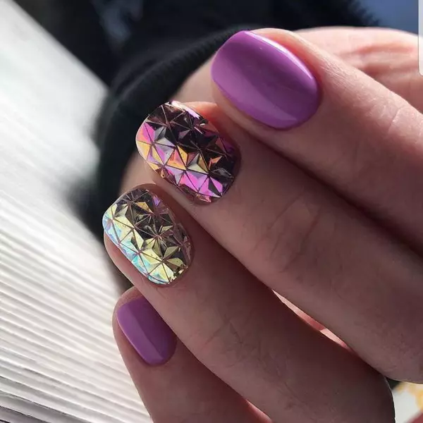 Manicure lucu (63 foto): Penciptaan desain kuku feminin dengan gambar 6356_38