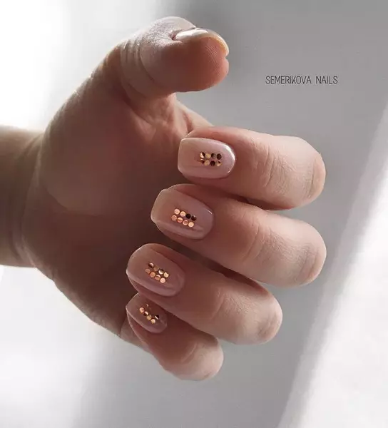 manicura bonica (63 fotos): Creació de disseny d'ungles femení amb dibuixos 6356_4